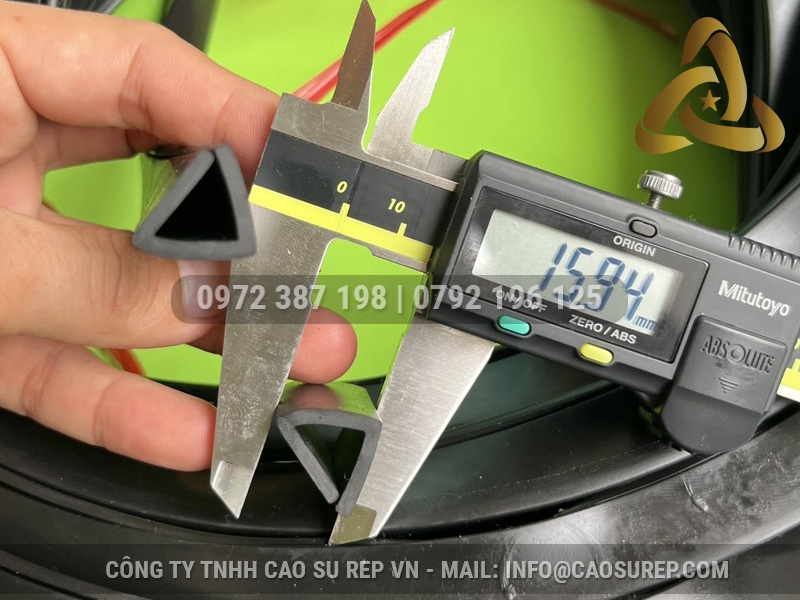 Ron cao su thường chữ U 16x15x12 2