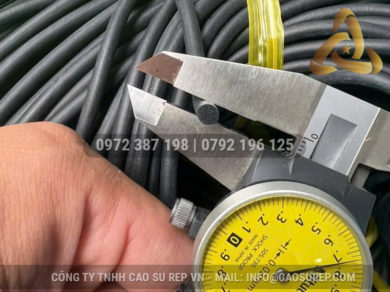 Ron cao su xốp chịu dầu phi 4.5