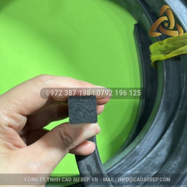 Ron cao su xốp EPDM 15x15