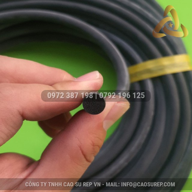 Ron cao su xốp EPDM phi 8 Ron cao su xốp EPDM phi 8