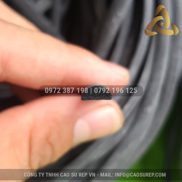 Ron xốp EPDM chữ D 3.5x7 Ron xốp EPDM chữ D 3.5x7